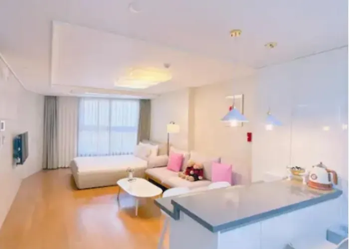 Happy House *